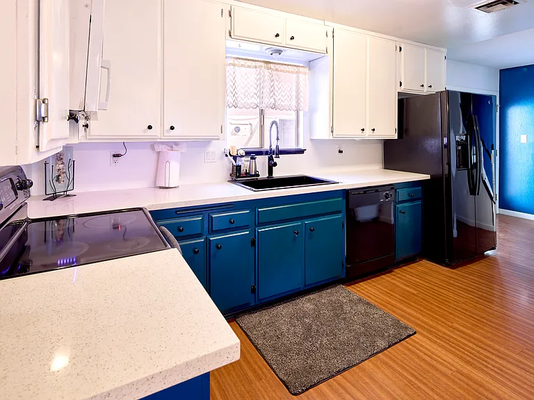 652 Greenbriar Townhouse Way — Photo 34