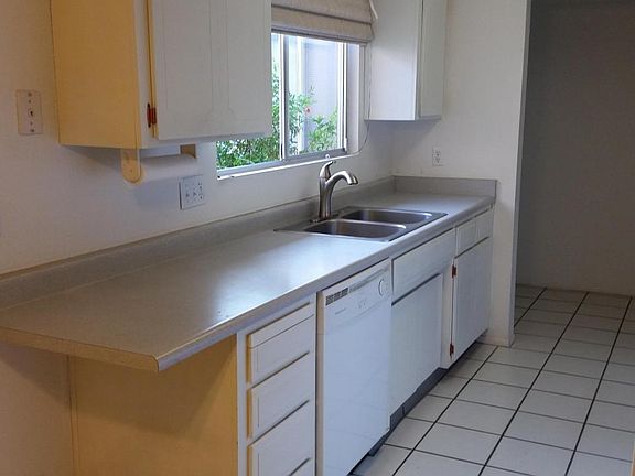 Kitchen South Side