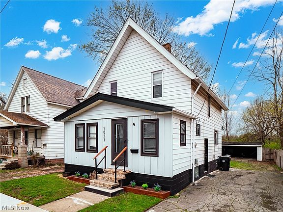 3rd image of 1821 Kenneth Ave