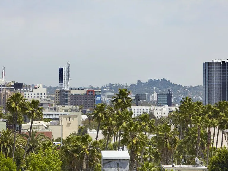 The Avenue Hollywood — Photo 21