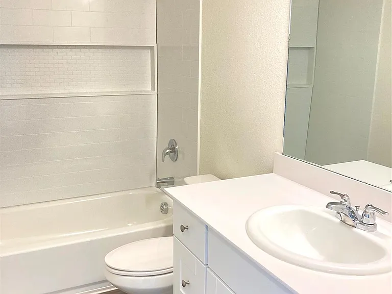 311 Madison Way — Photo 8