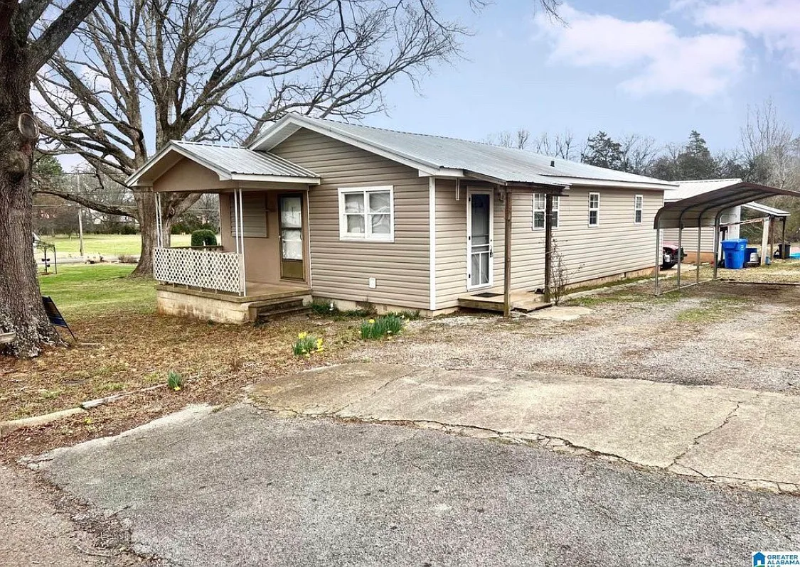 3 bed, 1100 sqft, $1,100 — Photo 2