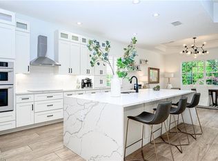 16196 Parque Ln, Naples, FL 34110