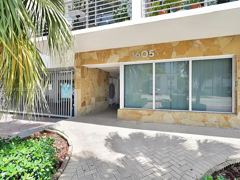 1605 Bay Rd #201 — Photo 30