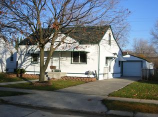 19621 Georgia St, Roseville, MI 48066