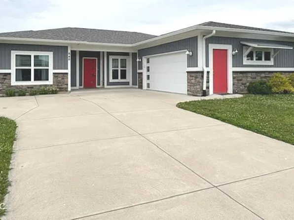 646 N Sobota Way, Trafalgar, IN 46181