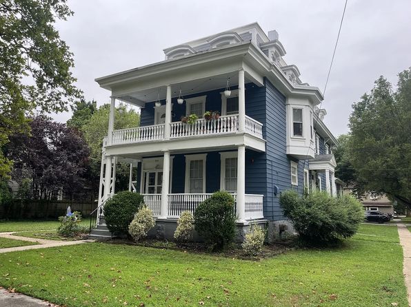 300 Main St APT 2