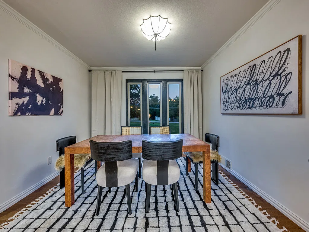 5 bed, 3.5 bath, 2422 sqft, $5,500 — Photo 4