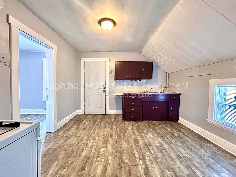 2417 Reynolds St #2 — Photo 2