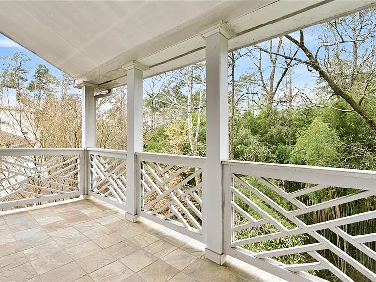 430 W Wesley Rd NW — Photo 57