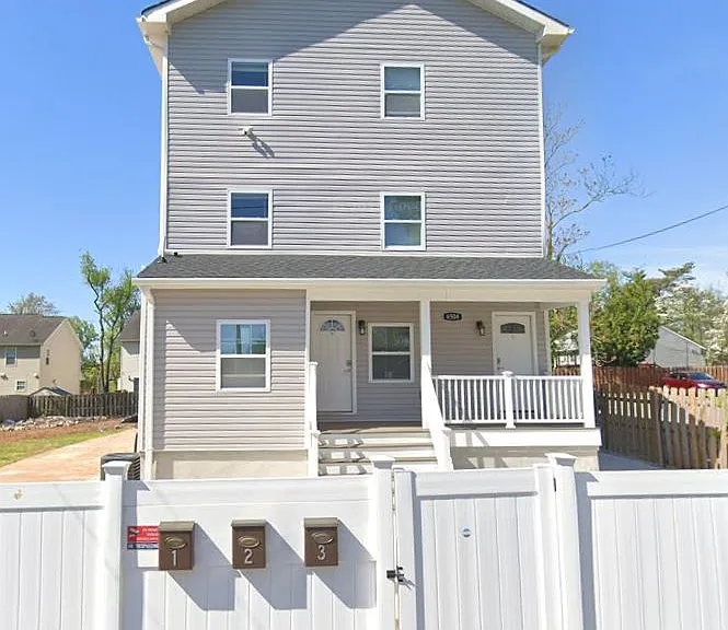 6504 Armstrong Ave #A — Photo 1
