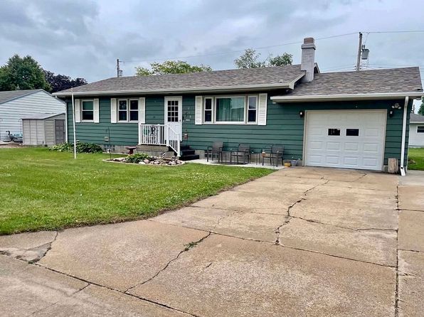 213 E Davis Ave