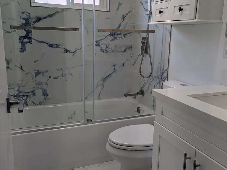 2355 Bennington Ln — Photo 16