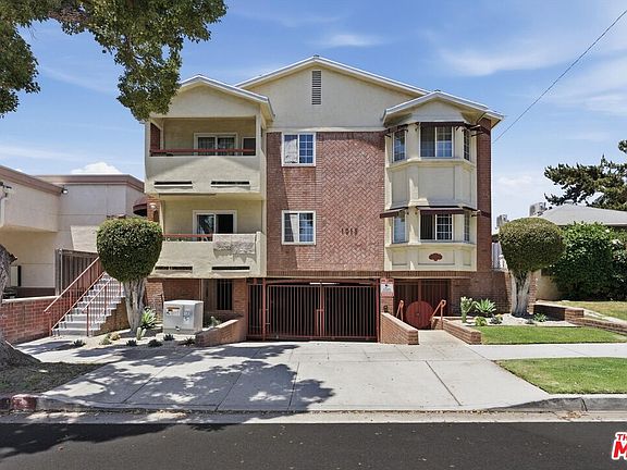 2nd image of 1015 E Spazier Ave APT 205