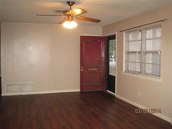 2nd image of 2702 S 39th St