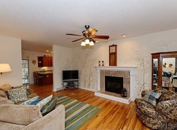5th image of 4 Susan Ct