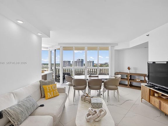 3rd image of 1000 Island Blvd #1410