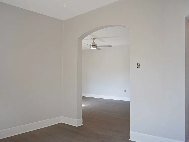 905 Burchfield Rd — Photo 15