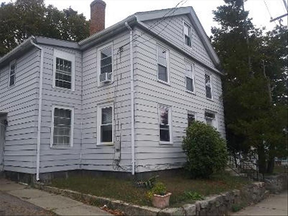 2nd image of 104 Williams St