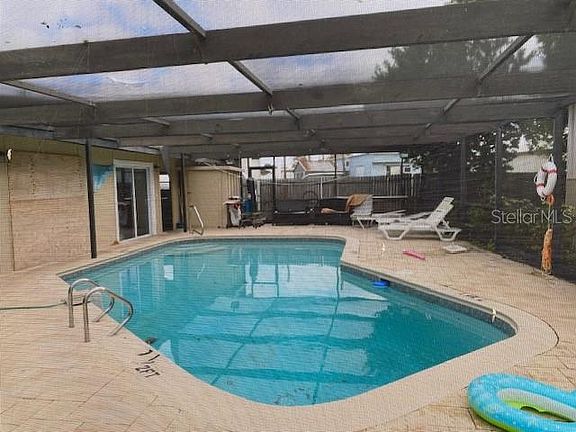 2nd image of 2335 Evans Rd