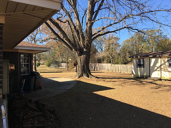 5th image of 3634 Longstreet Dr