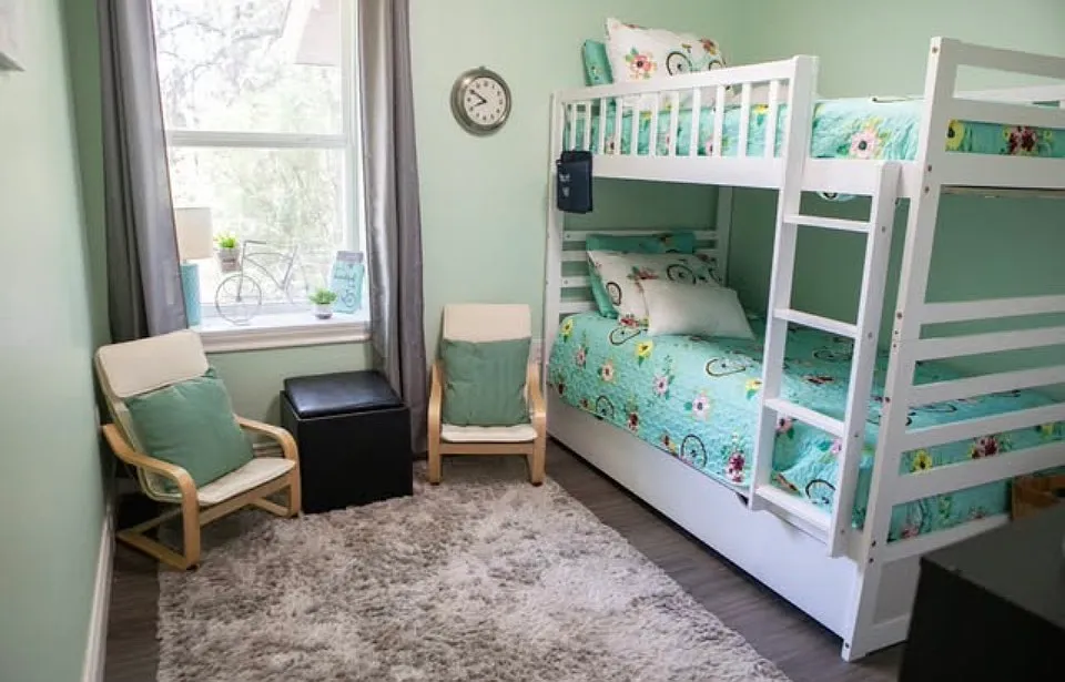 2 bed, 600 sqft, $1,080 — Photo 2