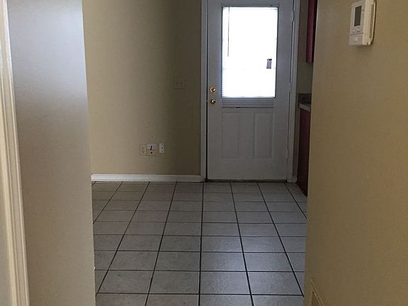 4th image of 150 Yellow Jacket Dr APT 23