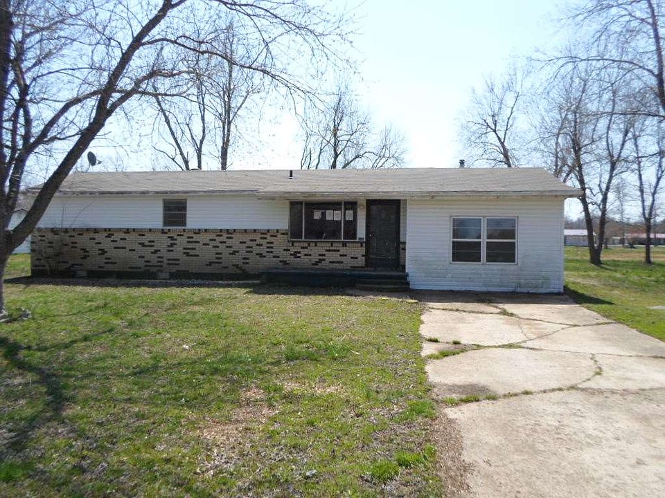 1st image of 168 Inman Dr