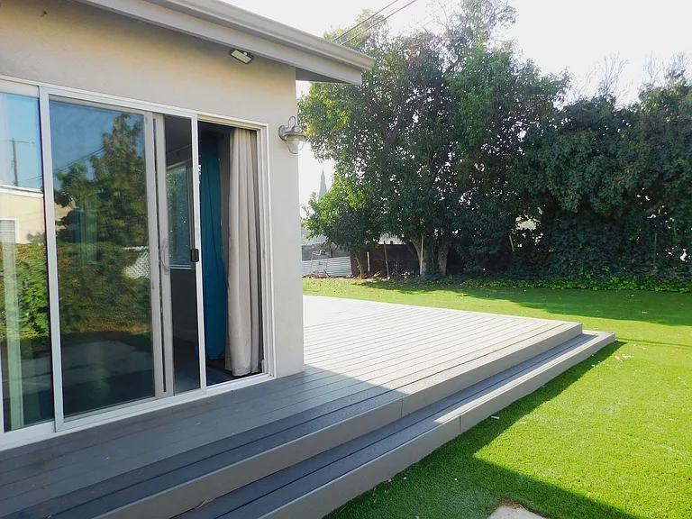8109 Brimfield Ave — Photo 16