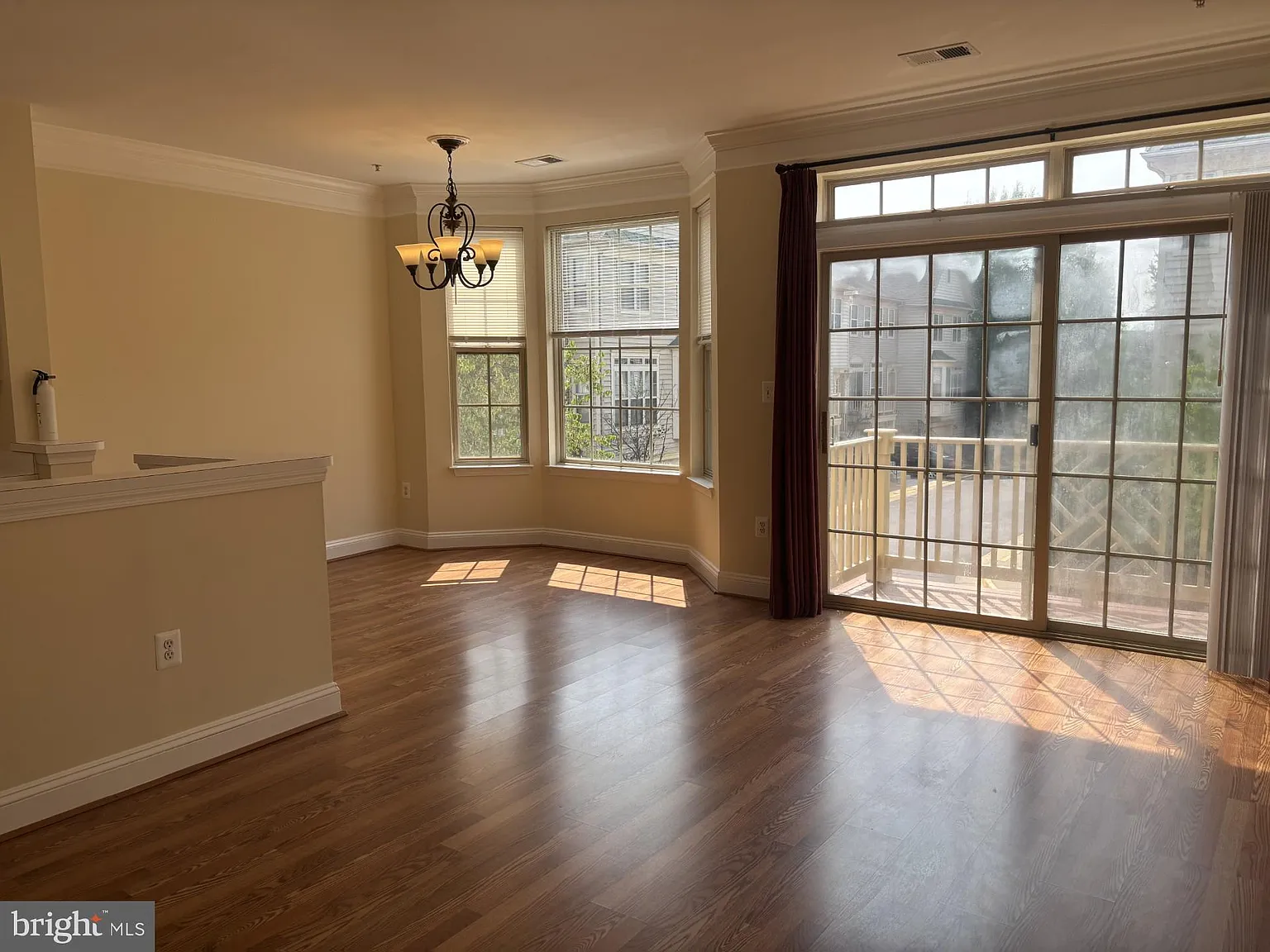 2 bed, 2.0 bath, 1090 sqft, $2,495 — Photo 3