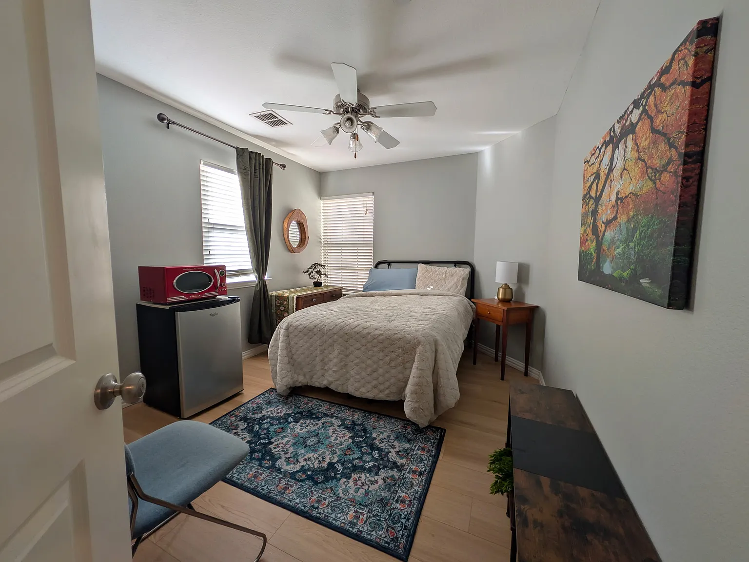 1 bed, 99 sqft, $1,200 — Photo 1