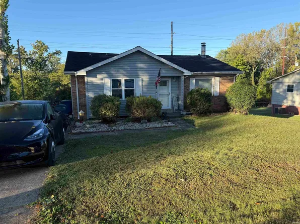 6886 Concord Dr, Newburgh, IN 47630