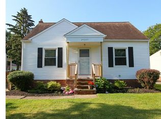 24065 Frank St, North Olmsted, OH 44070
