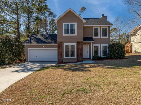 416 Whirlaway Boulevard, Sneads Ferry, NC 28460