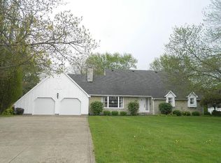 1737 Letitia Dr, Sidney, OH 45365