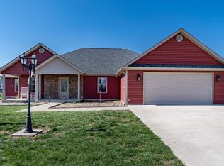 1802 Roye Ln, Marion, IL 62959