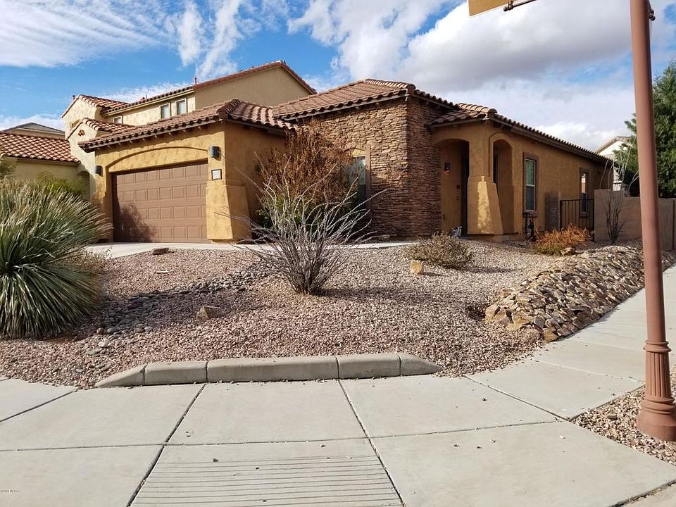 1st image of 938 W Calle Valenciana