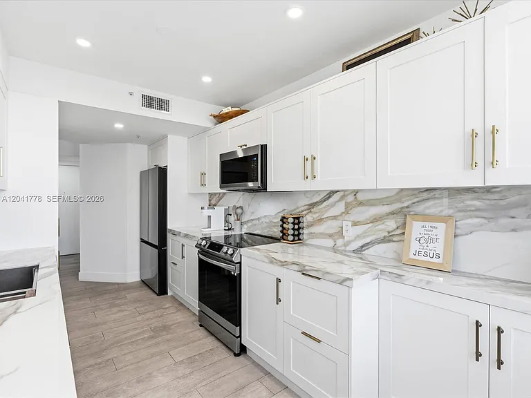 701 Brickell Key Blvd #1903 — Photo 10