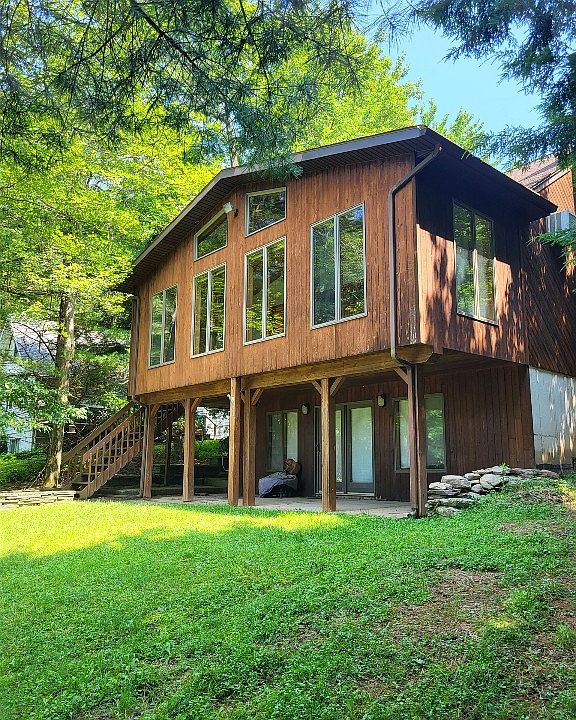 1st image of 139 Blueberry Dr