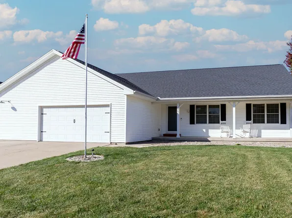 2503 Fieldcrest Dr, Urbana, IL 61802