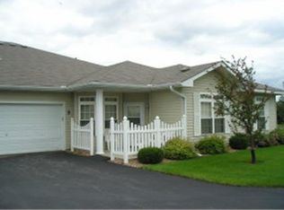 2006 Oak Tree Ln NW, Austin, MN 55912