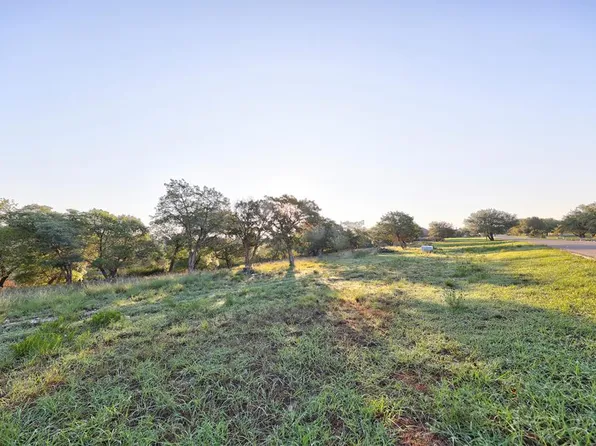337 Cypress Estates Pkwy, Ingram, TX 78025
