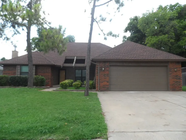 201 Wellington Ln — Photo 7