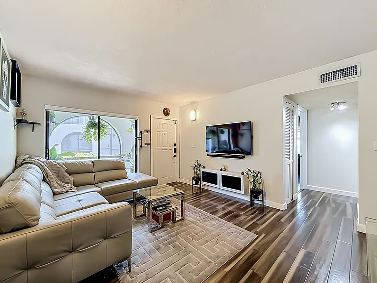 18296 Mediterranean Blvd #404 — Photo 7