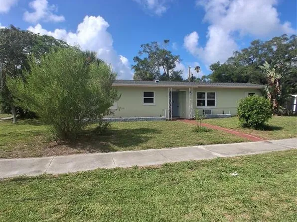 1061 Nokomis St, Clearwater, FL 33755