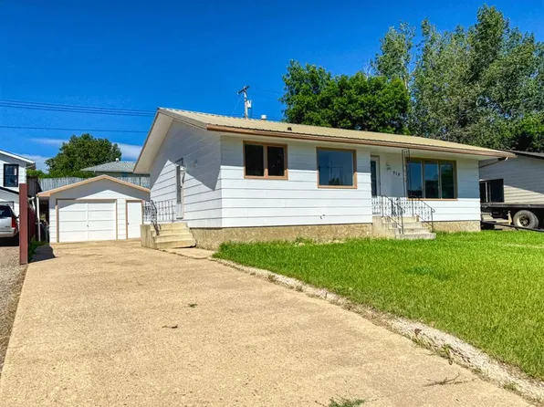 212 E Aberdeen Ave, Carbon, AB T0M 0L0