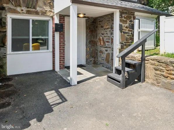 6 Old Lancaster Rd #1, Merion Station, PA 19066