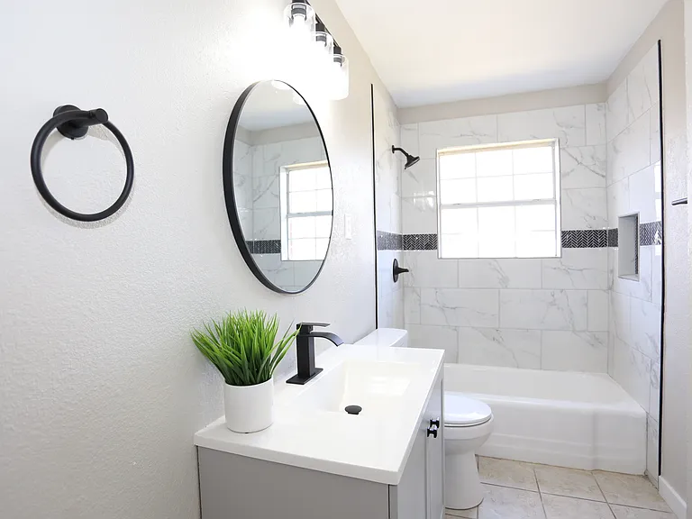 2913 Santa Rosa Ave — Photo 23