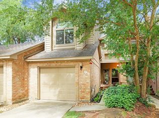 27 N Lakeridge Cir, Spring, TX 77381