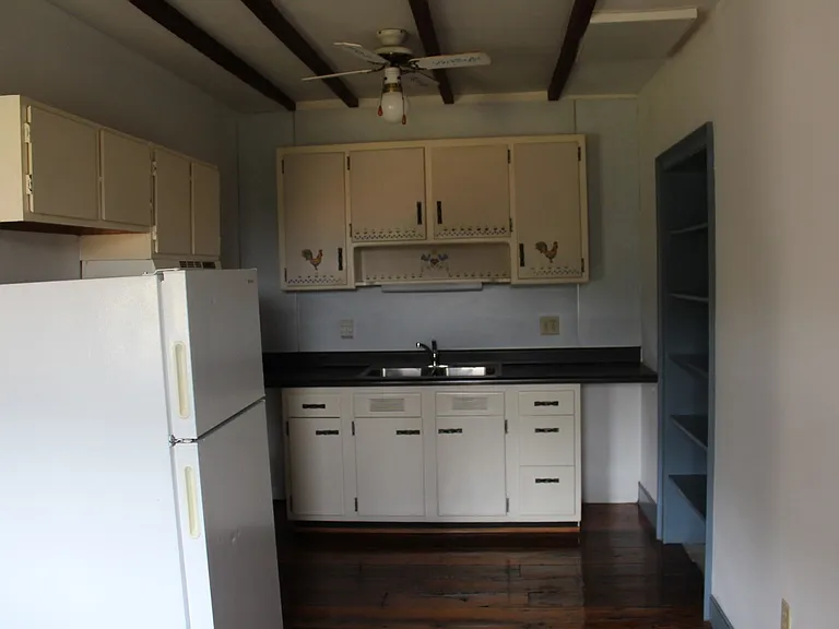4218 Messersmith Rd — Photo 2